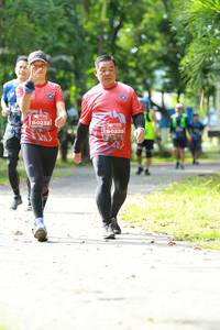 BIB: 0232, 0233
                            <button type="button" onclick="openModal(5013526)" class="btn btn-primary btn-sm float-right btn-popup" data-toggle="modal" data-target=".modal-high-quality">
                        <i class="fas fa-shopping-cart"></i> Add to Cart
                    </button>
                                            <button type="button" onclick="isThisMe(5013526, true)" class="btn btn-success btn-sm float-right btn-popup btn-isme hidden" data-toggle="tooltip" data-placement="bottom" title="นี่คือรูปของคุณใช่ไหม คลิกที่นี่เพื่อเอาเข้าอัลบั้ม">
                        <i class="fas fa-plus"></i> Add to album
                    </button>
                    <button type="button" onclick="isThisMe(5013526, false)" class="btn btn-warning btn-sm float-right btn-popup btn-isnotme hidden">
                        <i class="fas fa-ban"></i> Remove from album
                    </button>